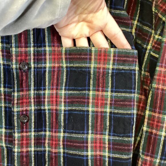 LL Bean Shirt 2XL Tall Windowpane Plaid Black Red Flannel Button Down Outdoor - Picture 6 of 7
